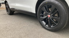 Jaguar F-Pace 2.0 D200 R-Dynamic Black 5dr Auto AWD Diesel Estate